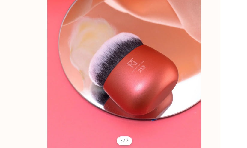 1 REAL TECHNIQUES Foundation Blender Brush RT-01855