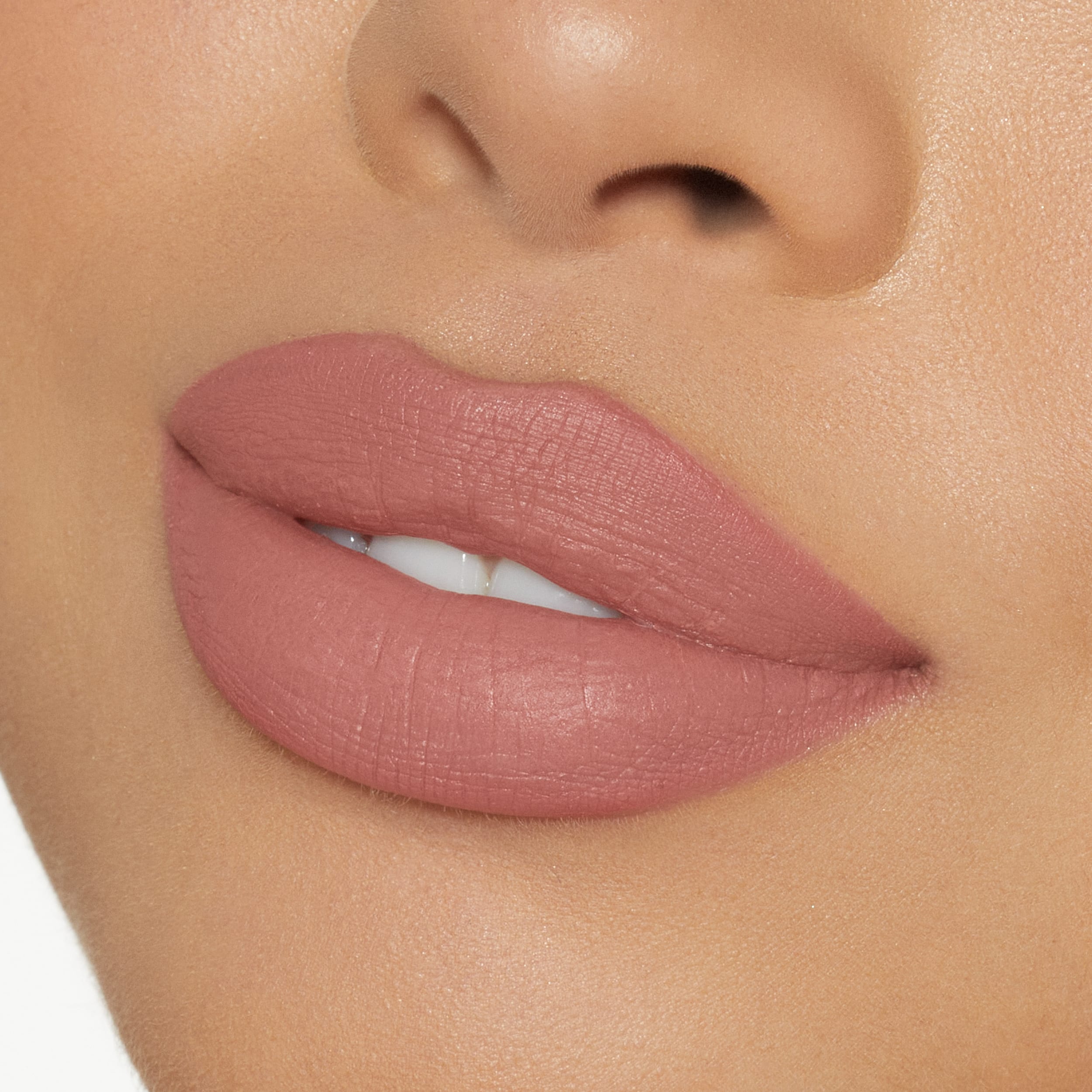 KYLIE MATTE LIQUID LIPSTICK & LIP LINER ( 802 CANDY K MATTE ) - 3ML